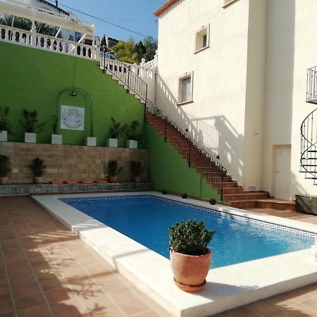 Guest House El Angelito De Olivas เปเดรเกร์ ภายนอก รูปภาพ